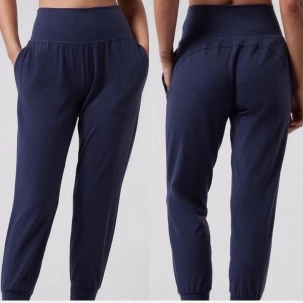 Athleta Cruise Jogger in Powervita Women's ST Black Pants Activewear Athleisure